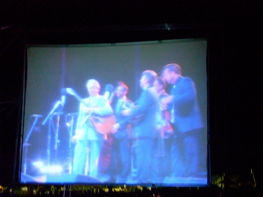 ... and there's Del McCoury again, with his whole band - on the Jumbo screen.