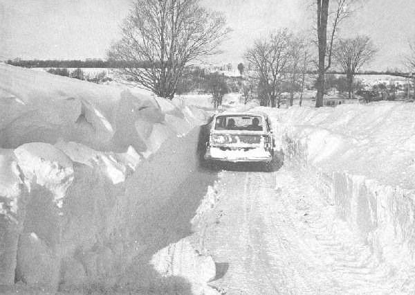  Snow drifts turned many roads into one-lane traffic. This photo is from Feb. 7, 1977. Creative Commons