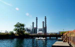 Recently-built natural gas plant in Toronto. Photo: Viv Lynch, Creative Commons, some rights reserved