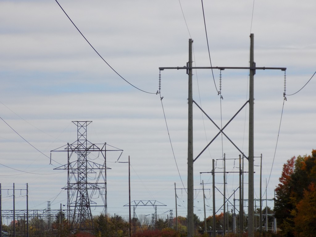 Power transmission lines in the Ottawa suburb of Kanata.  Photo: James Morgan
