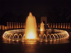 Fountains at the WWII Memorial in Washington, DC. Photo:Andrew Anderson, Creative Commons, some rights reserved